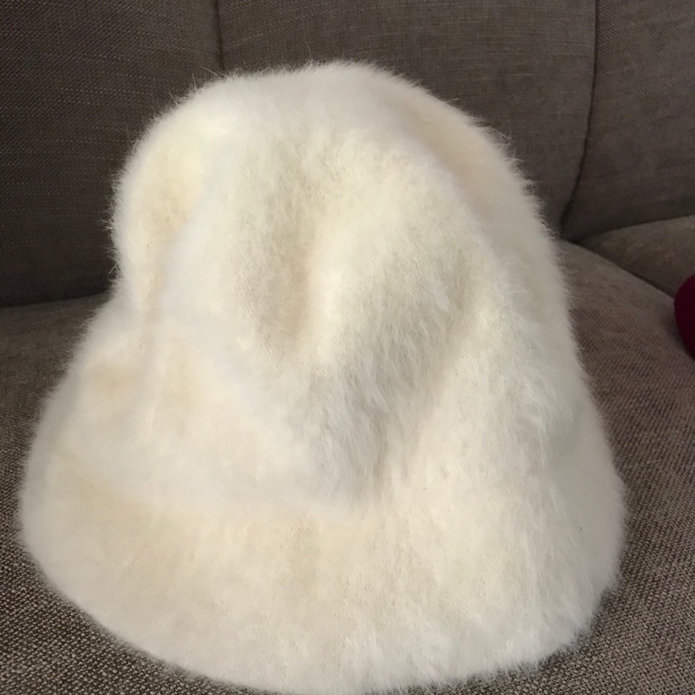 Angora bucket hat